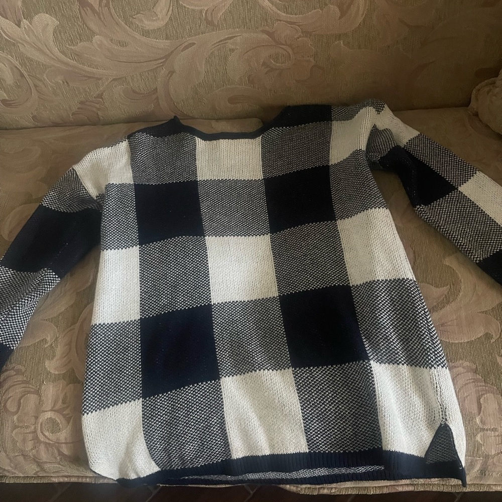 Old Navy Black and White Plaid Sweater